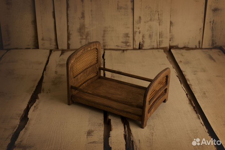 Кроватка для фотосессии новорожденных