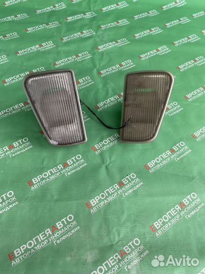 Фонари крышки багажника Cadillac STS 2002-2007