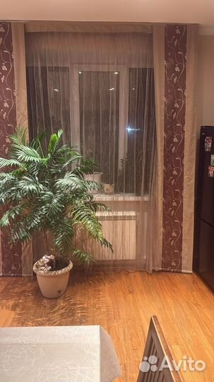 Шторы вместе с карнизами