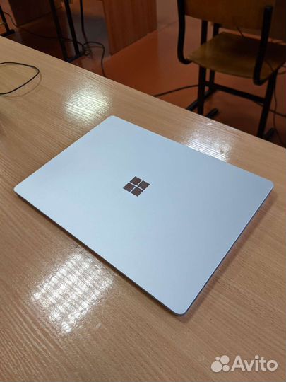 Surface Laptop 3 13,5 i5/8/128
