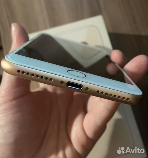 iPhone 8 Plus, 64 ГБ