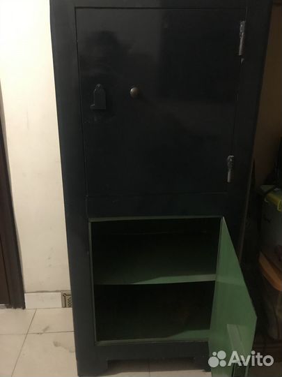 Сейф металлический