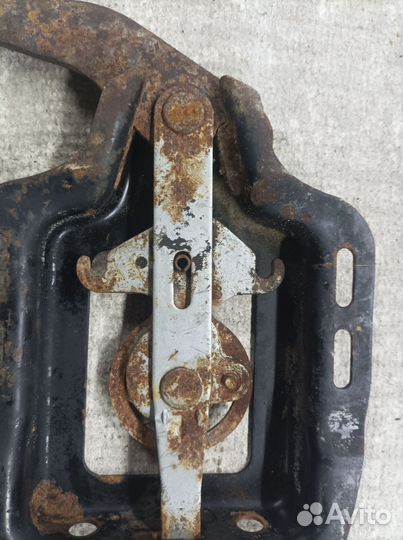 Механизм ручника Mercedes Sprinter W901-W909