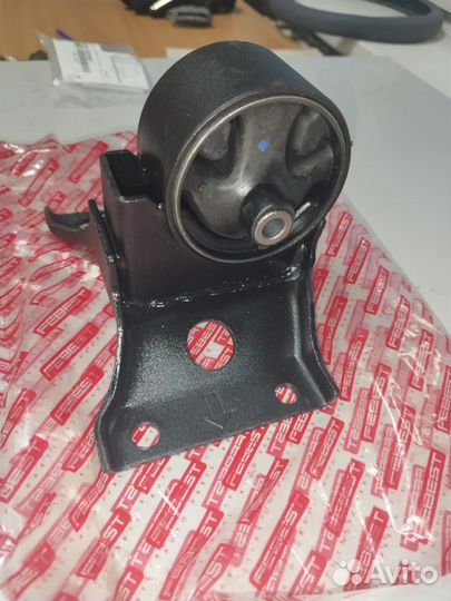 Опора кпп левая для Nissan Almera Classic