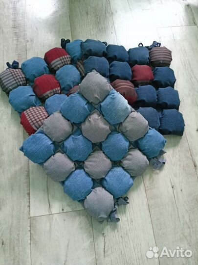 Сидушки на стулья ручной работы