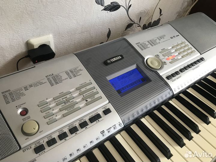 Синтезатор Yamaha PSR-295