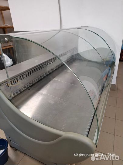 Холодильная витрина