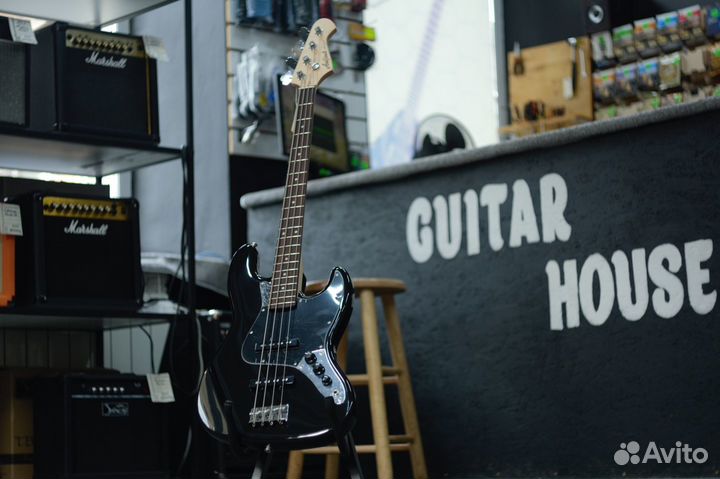 Бас гитара Aria