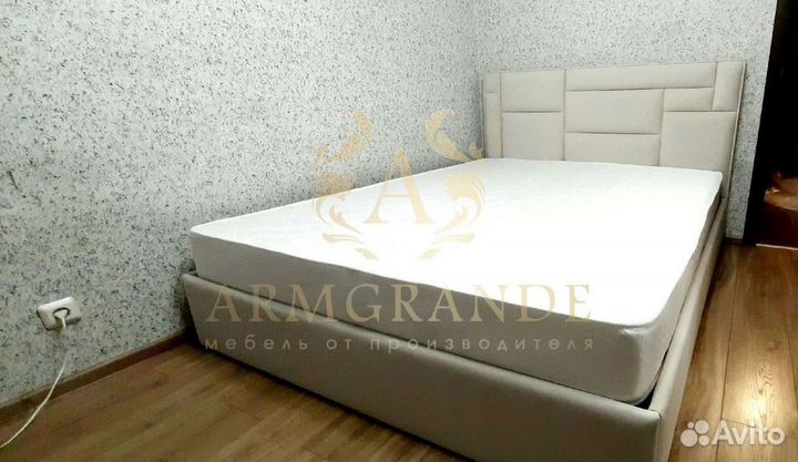 Кровать двуспальная