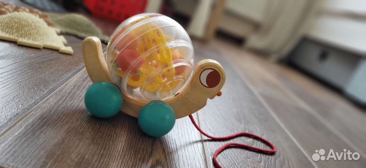 Djeco игрушка на веревочке деревянная