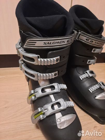 Горнолыжные ботинки женские