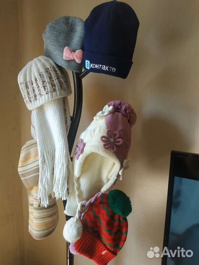 Шапки разные