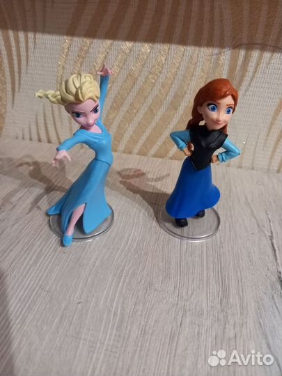 Фигурки Эльзы и Анны (Холодное сердце)