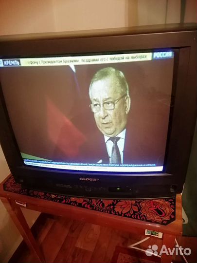 Цветной телевизор Шарп