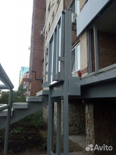 Вертикальный подъемник для инвалидов пту-001