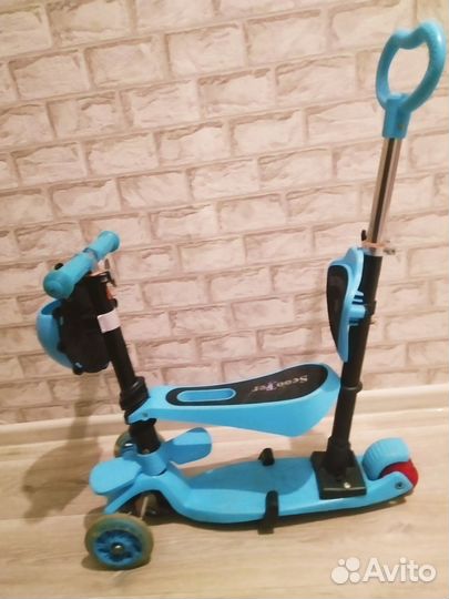 Продам детский самокат 5 в 1