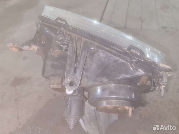 Фара дастер 1