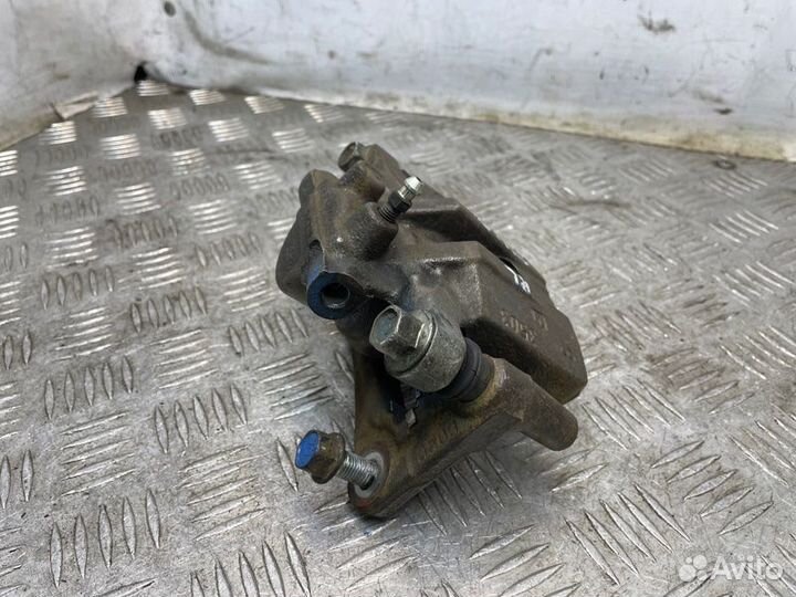 Суппорт тормозной задний левый Mitsubishi Asx 4B10