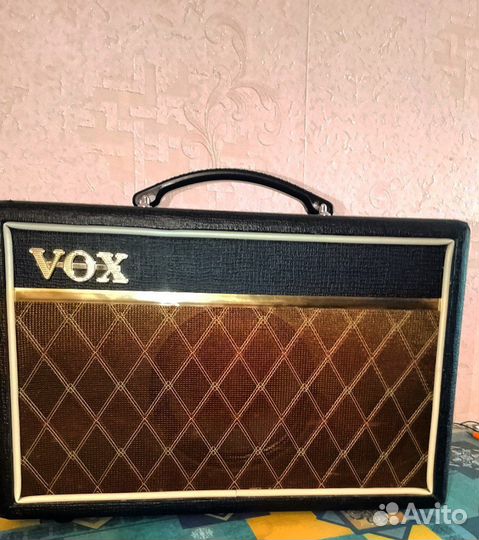Vox pathfinder 10