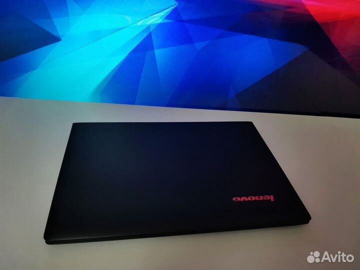 Как новый 8 гиговый Lenovo на SSD 256