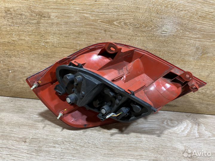 Фонарь задний правый Renault Clio 3 Арт. 111410