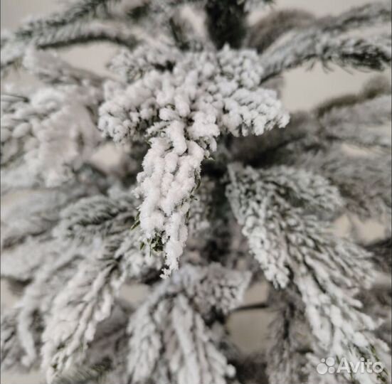 Елка искусственная