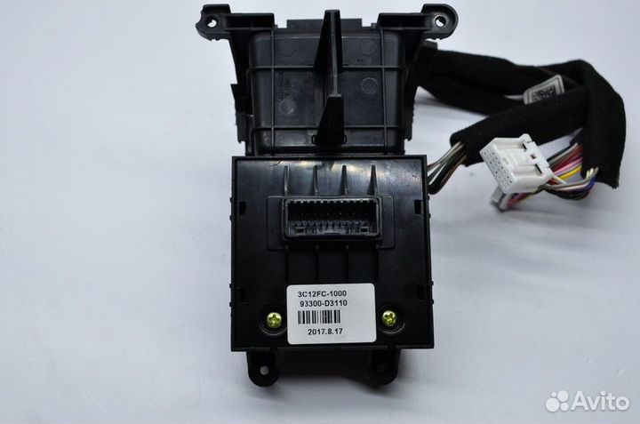 Б/У Блок кнопок Kia-Hyundai 93300D3110 93300D3110