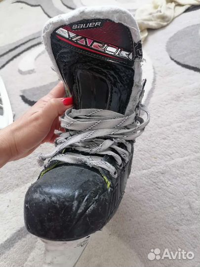 Хоккейные коньки bauer vapor