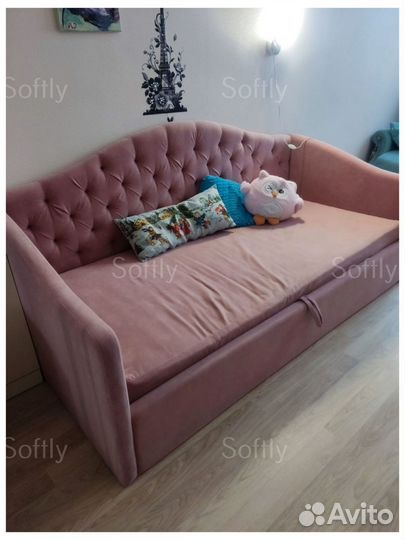 Детская кровать с мягкими бортиками