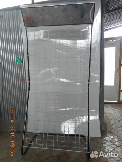 Стойка для очков