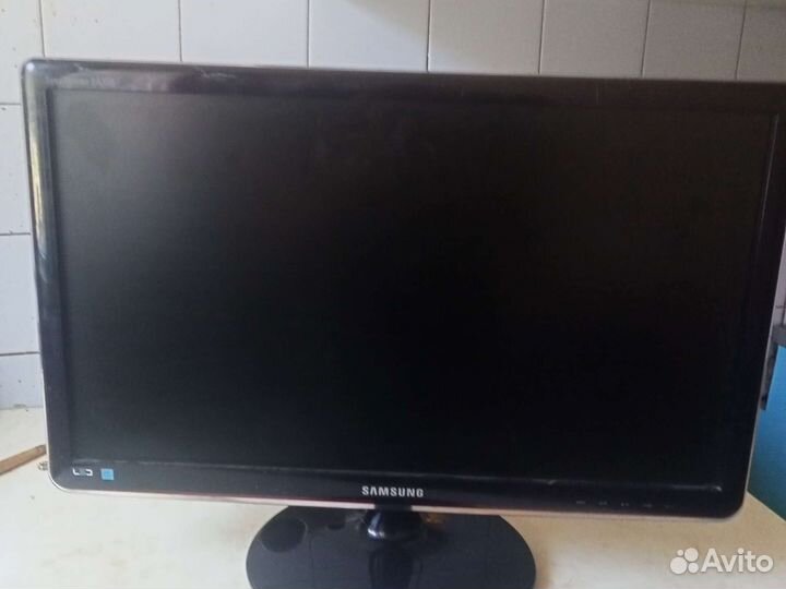 Монитор Samsung syncmaster