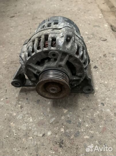 Генератор Ауди А4 A6 Passat