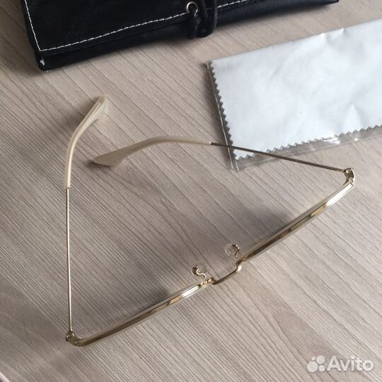 Очки солнечные новые