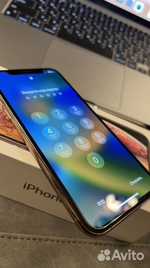 iPhone Xs, 64 ГБ