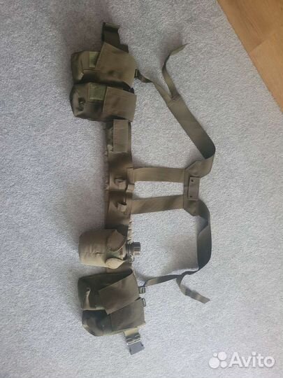 Разгрузочный пояс с подсумками и фляжкой