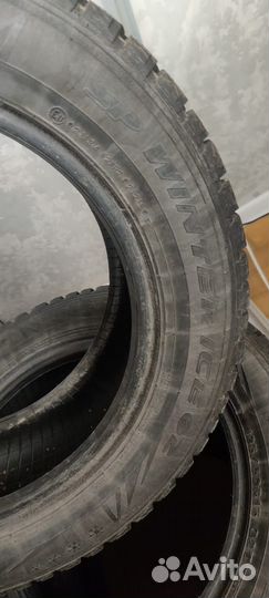 Dunlop SP Winter Ice 02 195/60 R15 92T