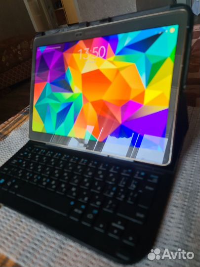 Планшетный комьпьютер