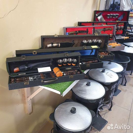 Подарочный набор шампуров в чемодане