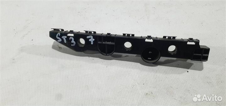 Направляющая заднего бампера левая Infiniti Q50