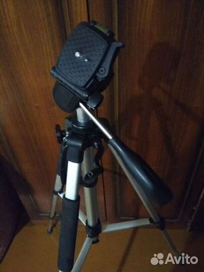 Штатив для фотоаппарата