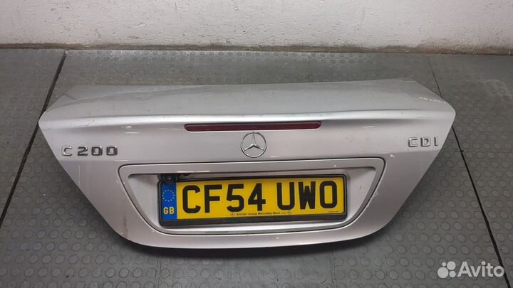 Крышка багажника Mercedes C W203, 2004