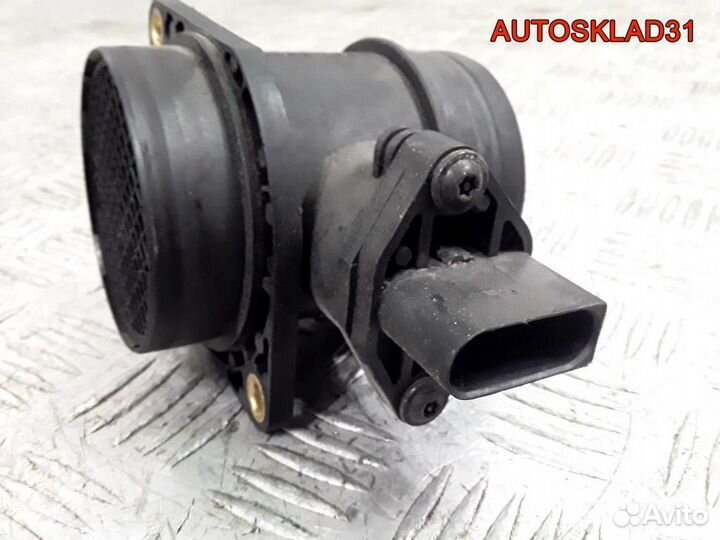 Расходомер воздуха Volkswagen Golf 4 06A906461