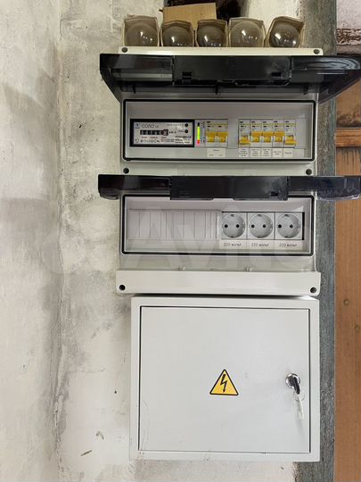 Гараж, > 30 м²