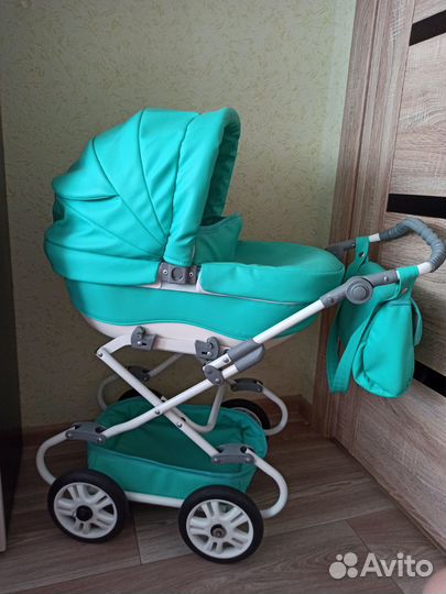 Коляска для кукол