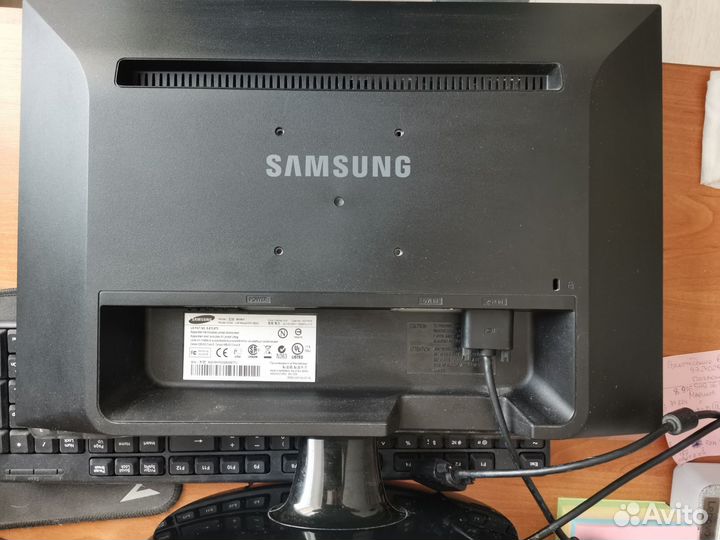 Монитор Samsung 19 дюймов