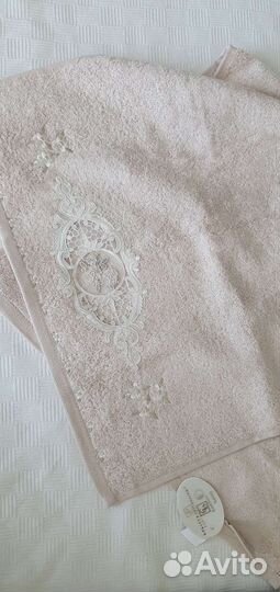 Махровые полотенца новые