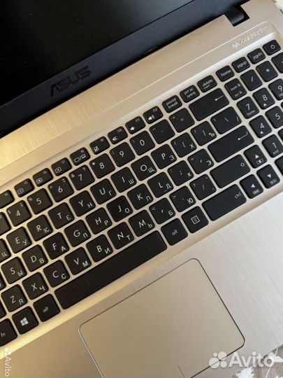 Ноутбук asus