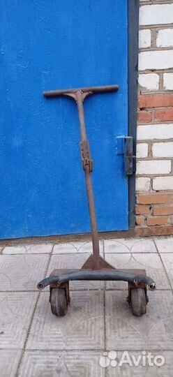 Тележка для перевозки фляги