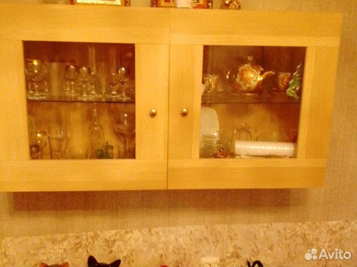 Шкаф настенный
