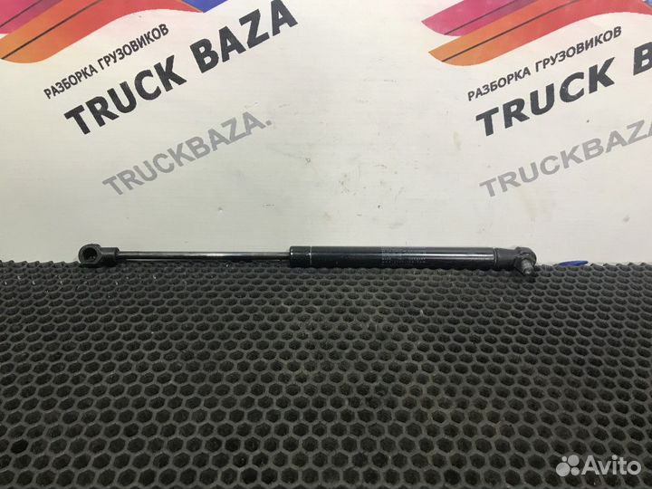 81970060032 Амортизатор рулевой колонки